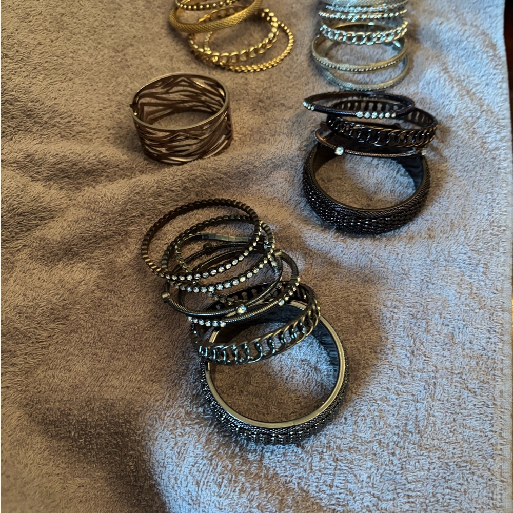 Mixed Black, Bronze, Silver and Gold Women's Fashion Bangle Bracelet Sets